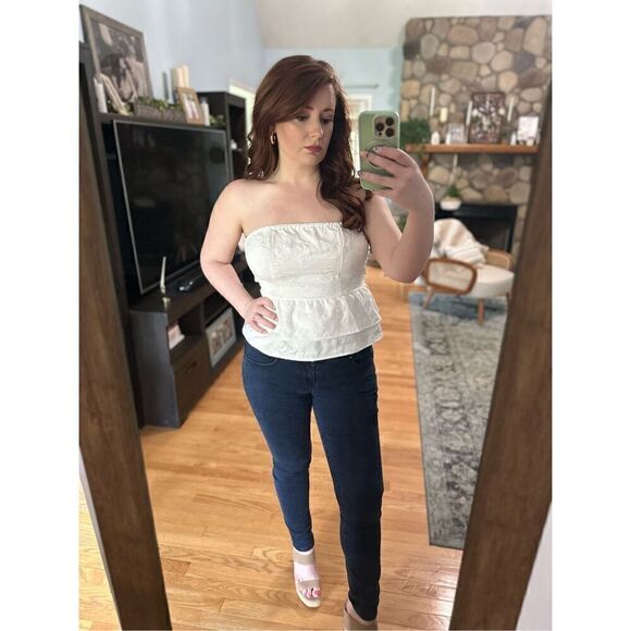 Vintageāwhiteāstraplessātop - Picture 11 of 13